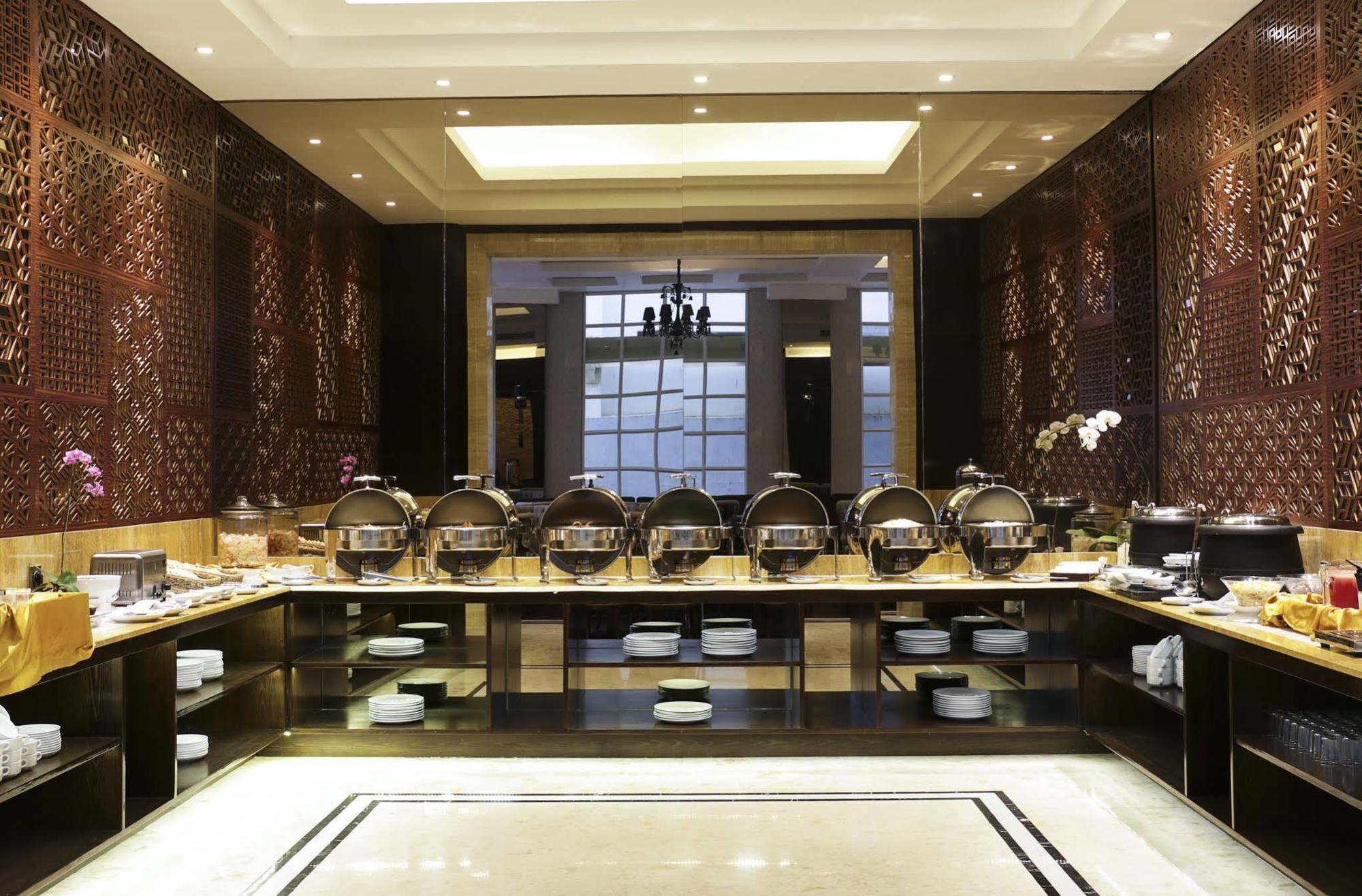 Cinnamon Hotel Boutique Syariah Tutugan Exterior foto
